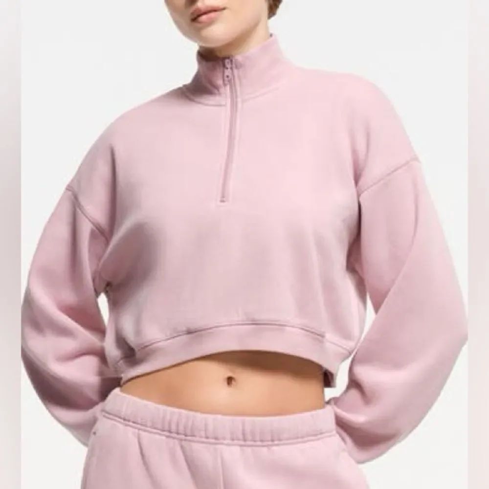 SKIMS Pink Cropped Sweatshirt